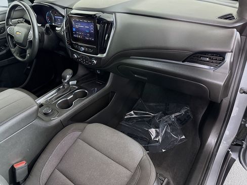 Used 2023 Chevrolet Traverse LT FWD image 30