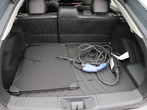 Used 2024 Toyota Prius Prime FWD image 30