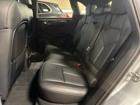 Used 2024 Porsche Macan Turbo AWD/4WD image 17
