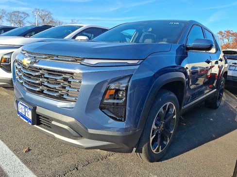 New 2026 Chevrolet Equinox LT image 3