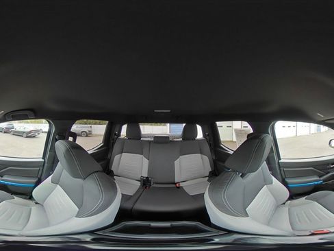 Used 2025 Toyota Tacoma TRD Off-Road image 43