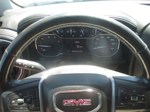 Used 2022 GMC Sierra 3500 SLT w/ SLT Convenience Package AWD/4WD image 28