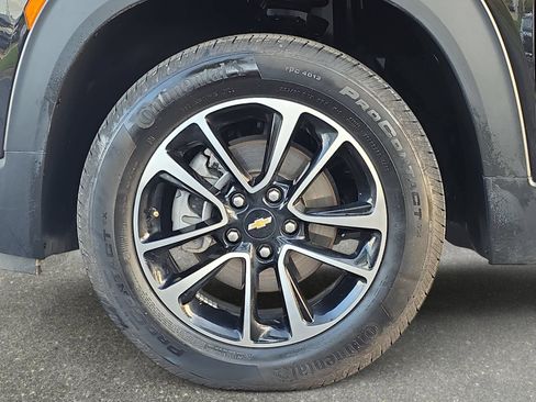 Used 2025 Chevrolet TrailBlazer LT AWD/4WD image 30