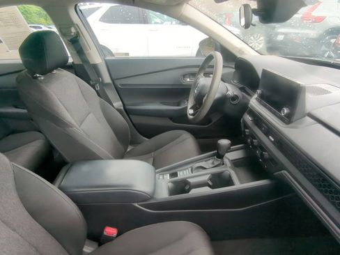 Used 2023 Honda Accord EX image 11