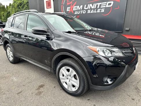 Used 2015 Toyota RAV4 LE AWD/4WD image 5