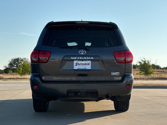 Used 2016 Toyota Sequoia SR5 w/ Premium Package RWD image 7