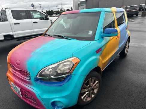 Used 2013 Kia Soul + image 8