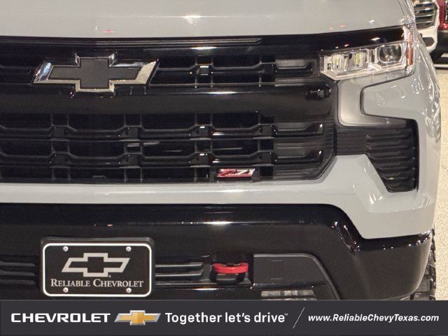 Used 2024 Chevrolet Silverado 1500 LT Trail Boss AWD/4WD image 9