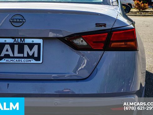 Used 2025 Nissan Altima 2.5 SR image 13