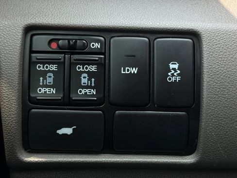 Used 2016 Honda Odyssey EX-L image 19