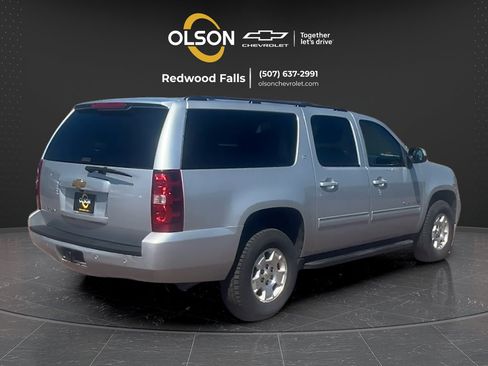Used 2014 Chevrolet Suburban LT AWD/4WD image 5