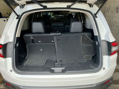 Used 2023 Honda Pilot Touring image 28