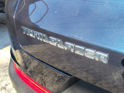 Used 2021 Chevrolet TrailBlazer LS FWD image 7