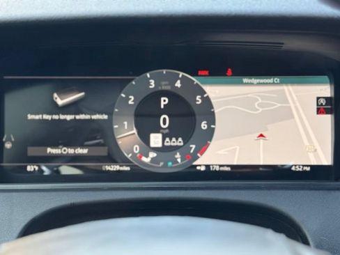Certified 2024 Land Rover Range Rover Velar Dynamic SE AWD/4WD image 25