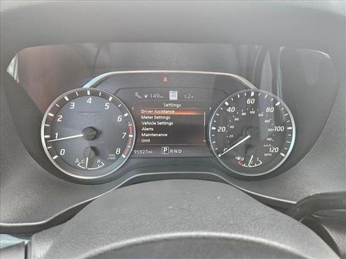 Used 2021 Nissan Titan SV w/ SV Convenience Package RWD image 11