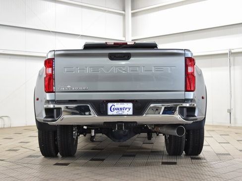 Used 2024 Chevrolet Silverado 3500 W/T image 7