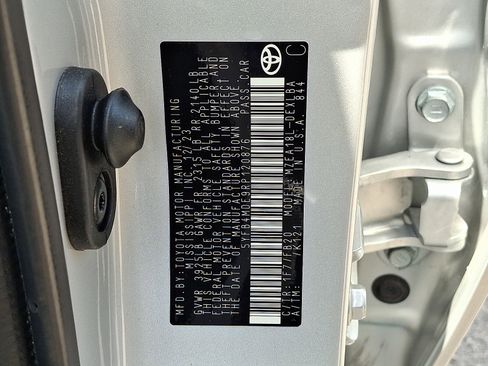 Used 2024 Toyota Corolla LE FWD image 25