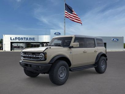 New 2025 Ford Bronco Outer Banks w/ Sasquatch Package