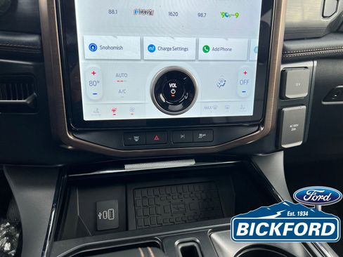 New 2025 Ford F150 Lightning Lariat image 15