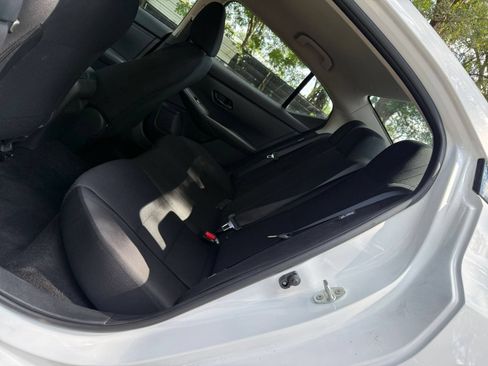 Used 2025 Nissan Sentra S FWD image 34