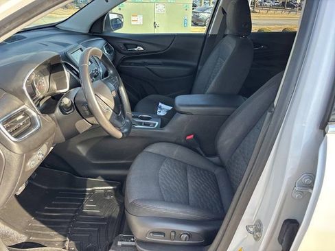 Used 2019 Chevrolet Equinox LT image 16
