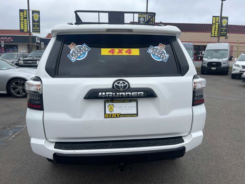 Used 2016 Toyota 4Runner TRD Pro image 4