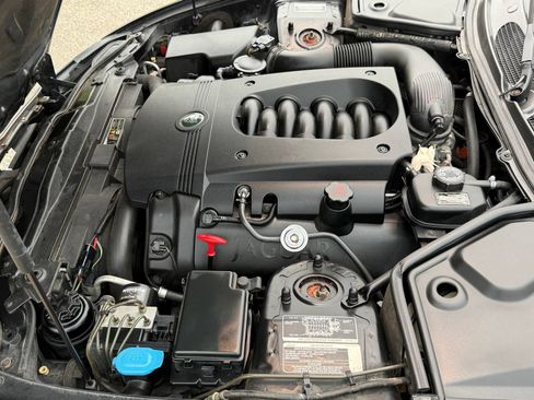 Used 2004 Jaguar XK8 Convertible RWD image 36