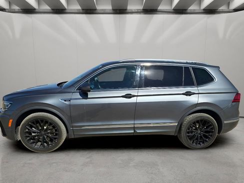 Used 2021 Volkswagen Tiguan SEL Premium R-Line image 2