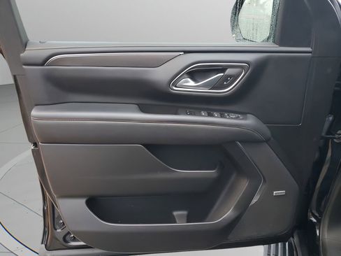 Used 2022 GMC Yukon XL AT4 image 27