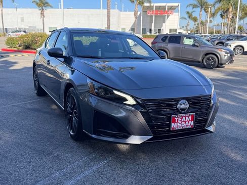 New 2026 Nissan Altima 2.5 SV FWD image 2