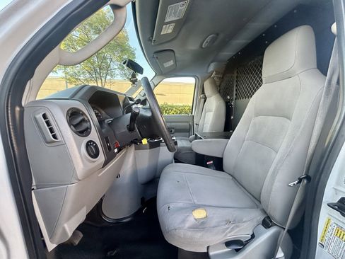 Used 2013 Ford E-150 and Econoline 150 image 17