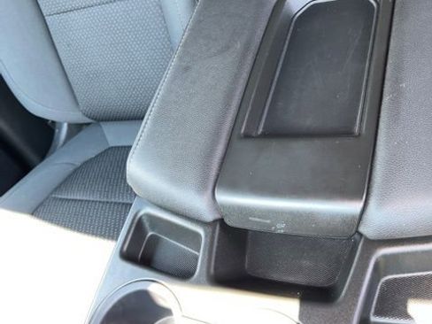 Used 2021 Chevrolet Silverado 1500 Custom image 24