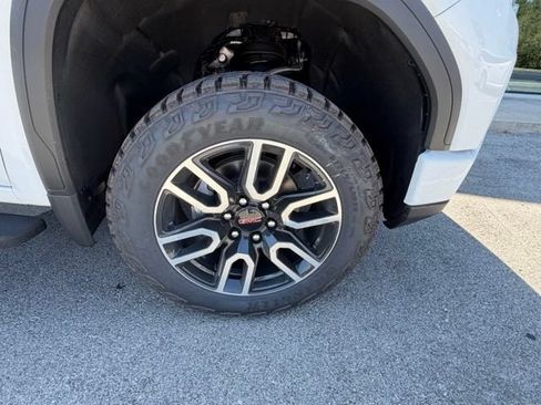 New 2026 GMC Sierra 1500 AT4 w/ AT4 Premium Package AWD/4WD image 3