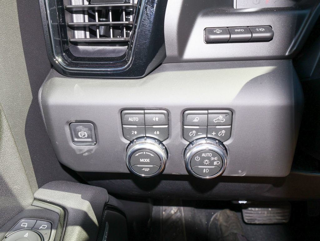 New 2026 GMC Sierra 1500 AT4 w/ AT4 Premium Package AWD/4WD image 28