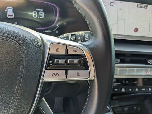 Certified 2024 Kia Telluride S image 32