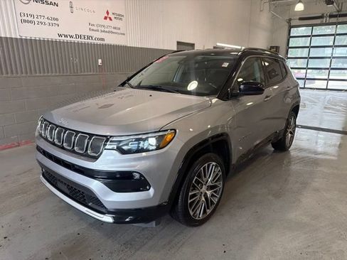 Used 2022 Jeep Compass Limited w/ Elite Group AWD/4WD image 8