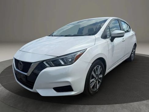 Used 2020 Nissan Versa SV FWD image 1