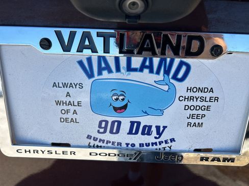 Used 2020 Ford Explorer XLT w/ Equipment Group 202A image 9