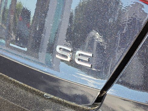 New 2026 Volkswagen Jetta SE FWD image 10