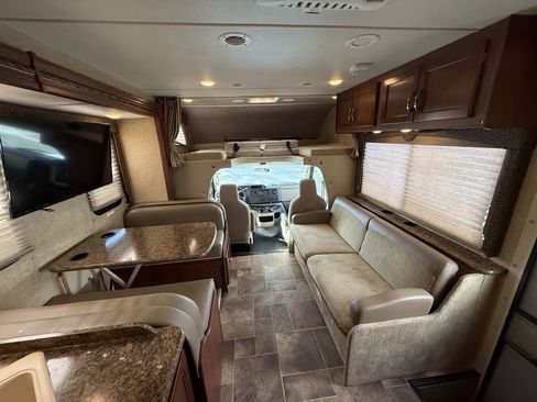 Used 2016 Ford E-450 and Econoline 450 Super Duty w/ Motorhome Prep Package image 76