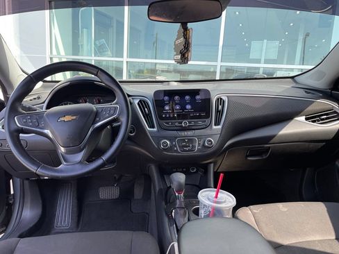 Used 2024 Chevrolet Malibu RS FWD image 10