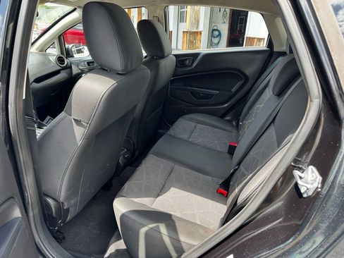 Used 2012 Ford Fiesta SE FWD image 11