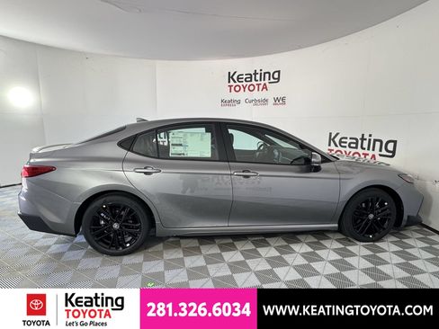 New 2026 Toyota Camry SE w/ Convenience Package FWD image 4