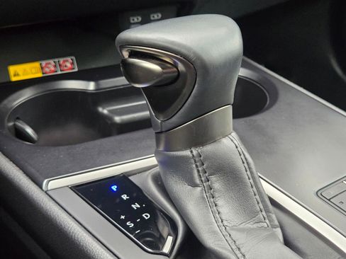 Used 2024 Lexus UX 250h F Sport FWD image 24
