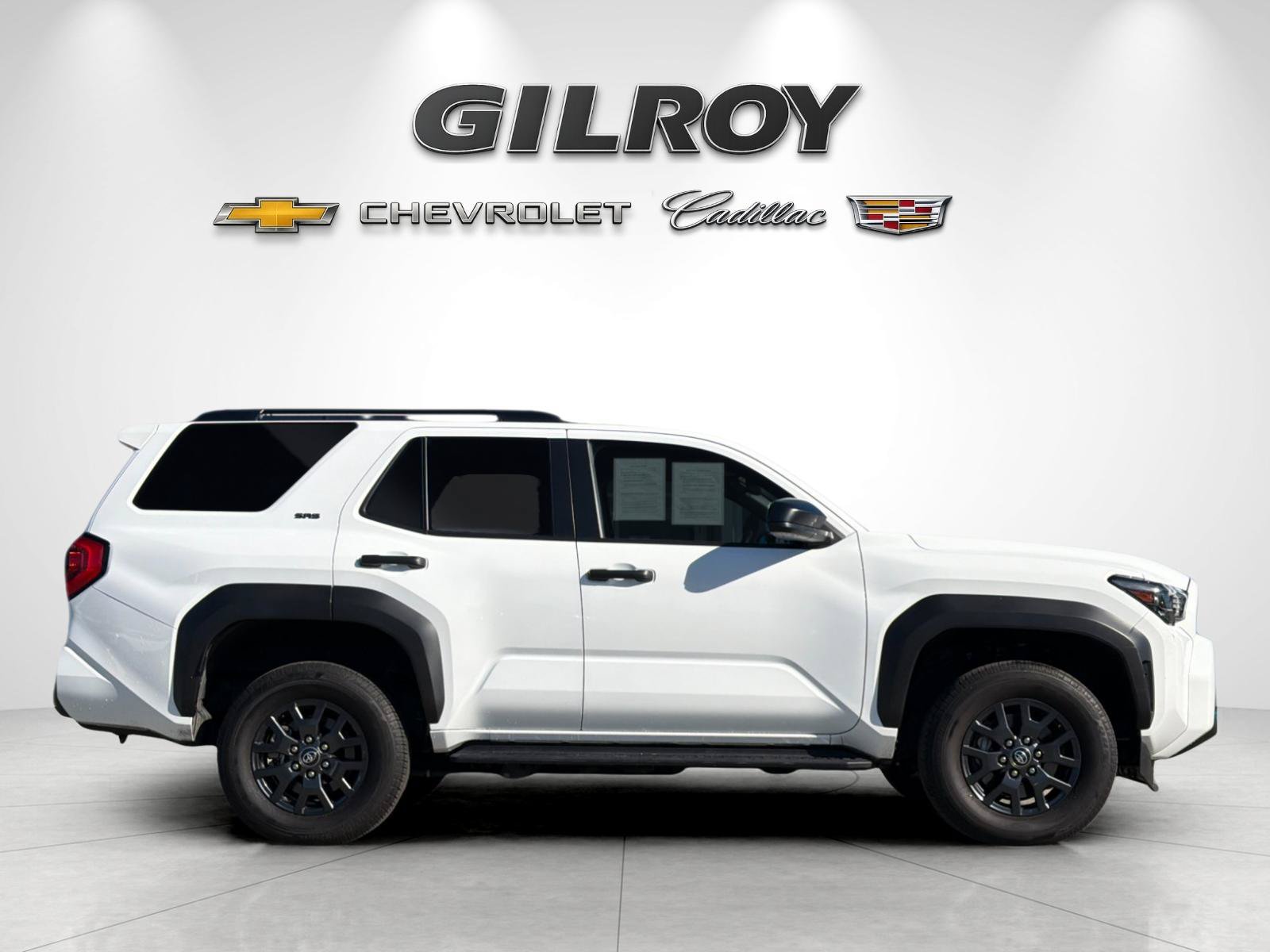 Used 2025 Toyota 4Runner SR5 AWD/4WD image 2