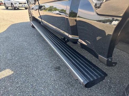 Used 2021 Ford F150 Lariat w/ Equipment Group 502A High AWD/4WD image 11