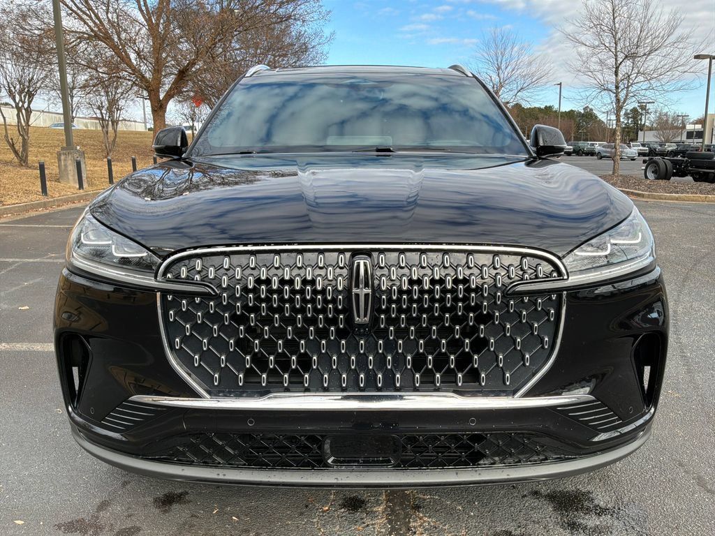 Certified 2025 Lincoln Aviator Reserve w/ Illumination Package RWD image 3