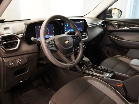 Certified 2024 Chevrolet TrailBlazer LT FWD image 6
