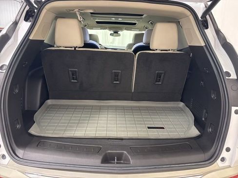 Used 2021 Buick Enclave Premium w/ Sun and Sites Package AWD/4WD image 15