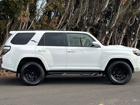 Used 2023 Toyota 4Runner TRD Off-Road Premium image 3